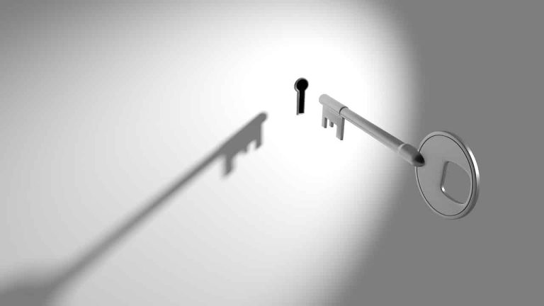 Boîte à clés ou serrure connectée : que choisir ? Boîte à clés ou serrure connectée : que choisir ?